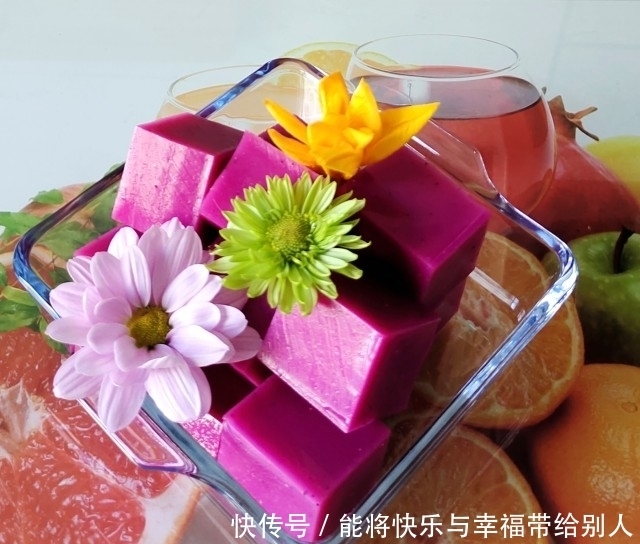 火龙果汁皮冻,口感筋道Q弹、颜色赏心悦目