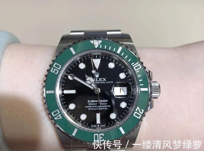 腕表 三十五岁男士戴劳力士被骂引起争议,万国海洋时计怎么样!