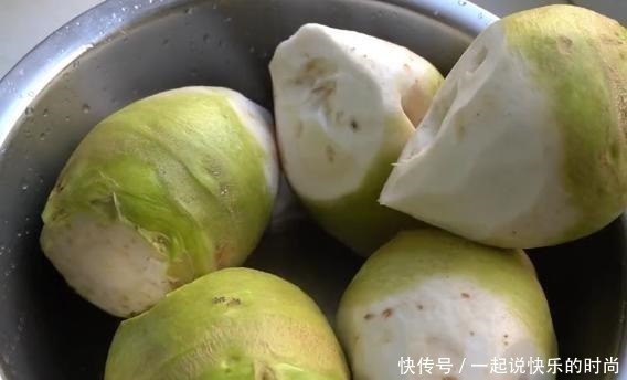 消化|蔬菜中的“营养冠军”,补钙补铁助消化,腌着吃最过瘾!又香又脆