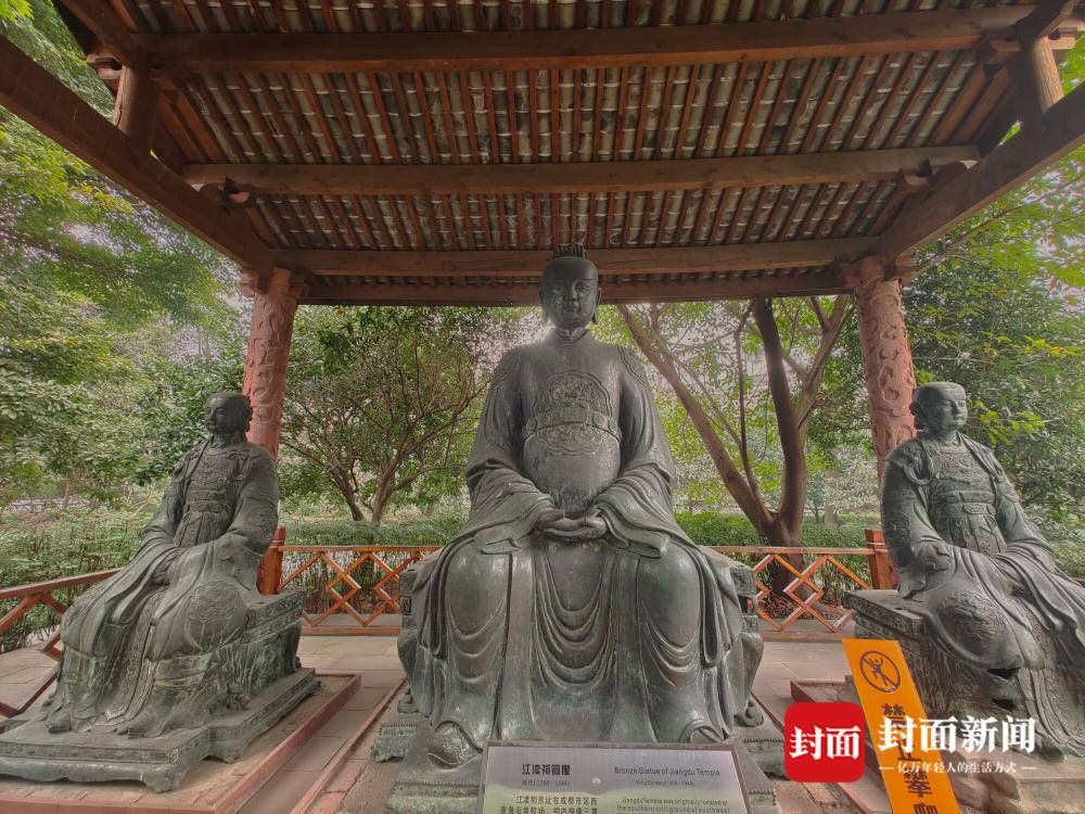 新闻记者|藏身四川博物院 这三尊明代铜像可能被你忽略了
