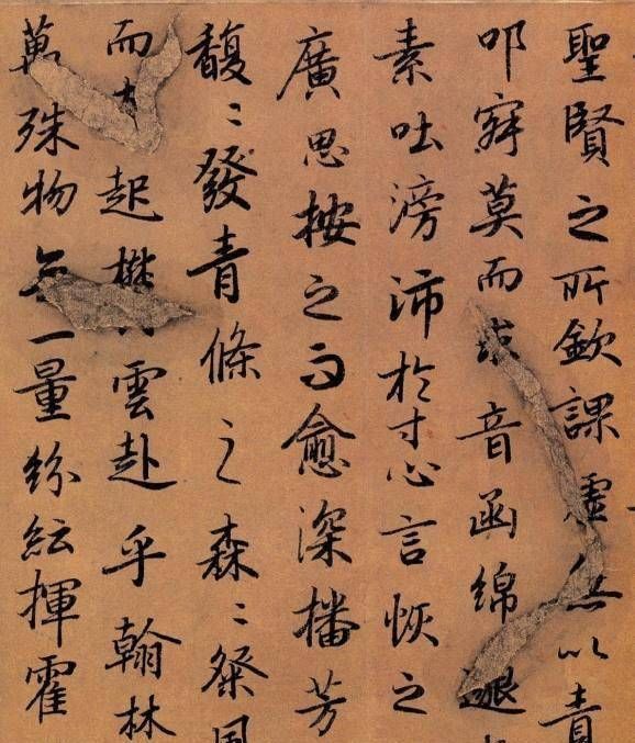 他是虞世南的外甥，书法用笔清隽飘逸，在大唐占有一席之地