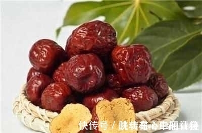 皮肤|红枣和此物一起煮,女性常吃,睡眠好了,皮肤更红润,早吃早好