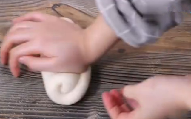 蒸馒头好吃有诀窍,一次性完美发酵,蒸好的馒头松软又好看!