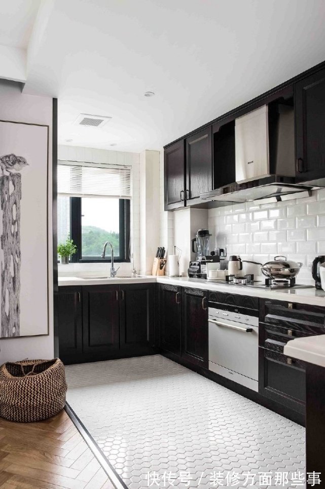 木质|107平极简现代风三居室,简简单单回归生活本质才是真