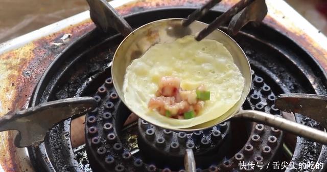 鸡蛋别再煮着吃,学会这个简单做法,饭店吃不到,越吃越过瘾