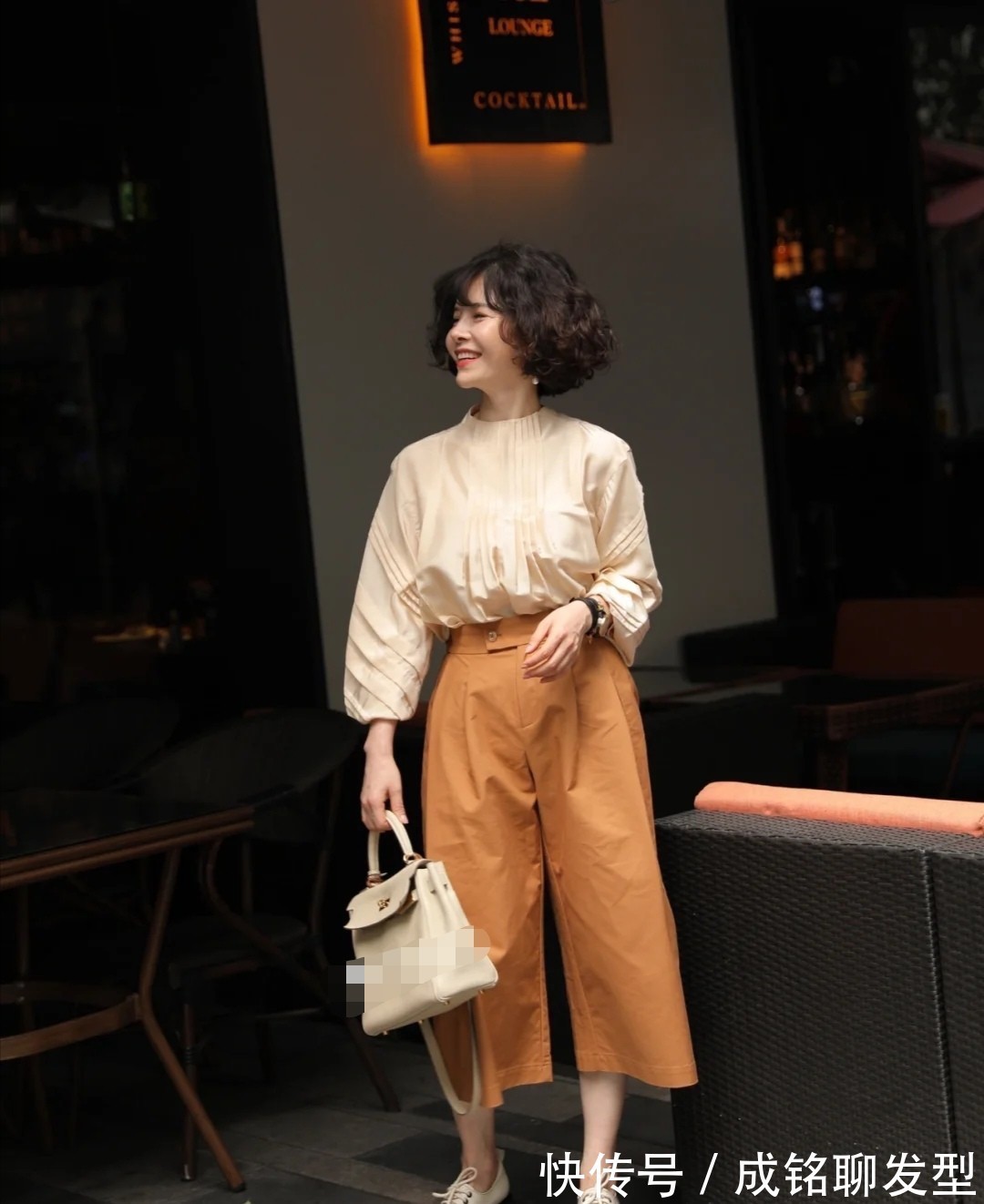 大龄|秋季怎么穿更有范?看看这位博主的穿搭,每一套都透露着时髦感