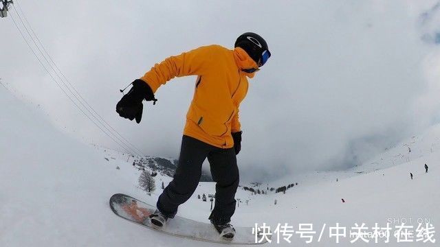 新雪场|万元雪具已买 滑雪更不能少了这些