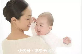 入睡|宝宝不能经常抱着，尤其是在这三个阶段，经常抱着伤害身体