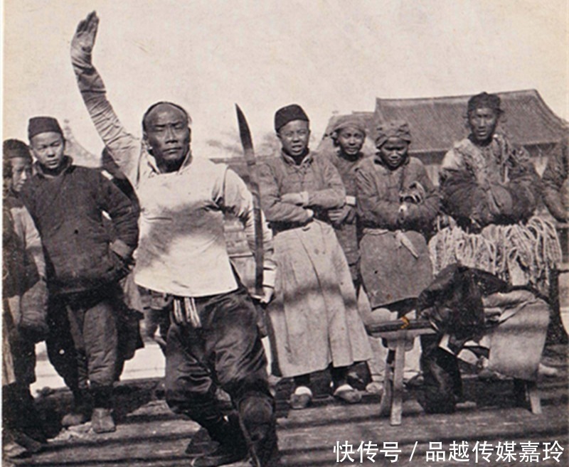 谜底|老年间的乞丐有个绝活,寒冬腊月赤膊上街,揭开谜底令人咋舌