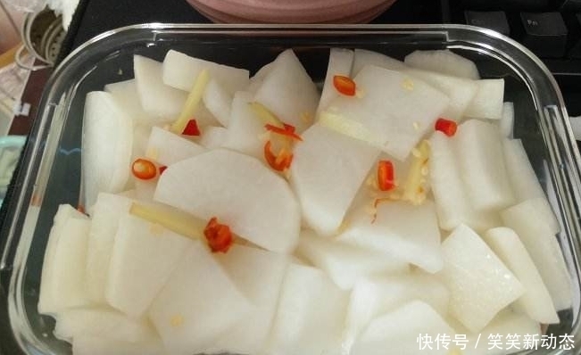 饭店不外传的腌酸萝卜秘诀，牢记几个要点，酸辣脆爽，久放也不坏