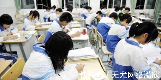 卷子|2003年的高考数学有多难？学生考完后痛哭，平均成绩五六十