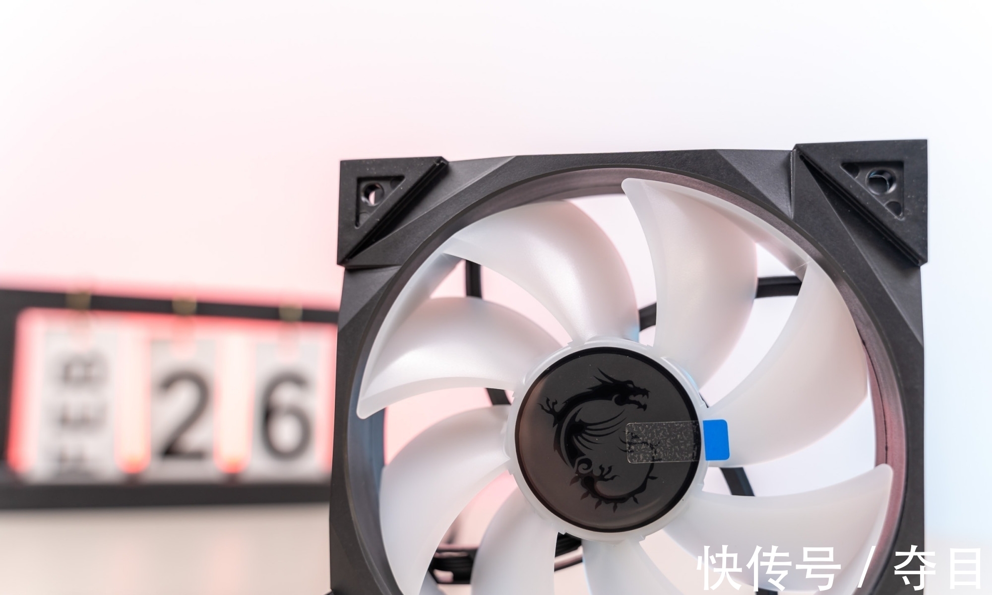 冷排|外观精致漂亮，性能非常强大、微星寒霜K360一体式水冷散热 评测