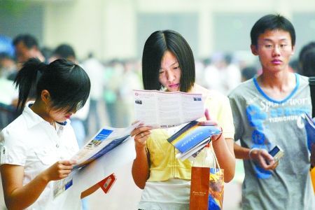 服从|高考志愿专业服从调剂：女生学焊接技术与工程，男生被蚕学录取