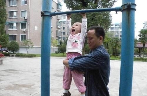 孩子们|“你家孩子身高达标吗?”对比2020年儿童身高表,高矮一目了然