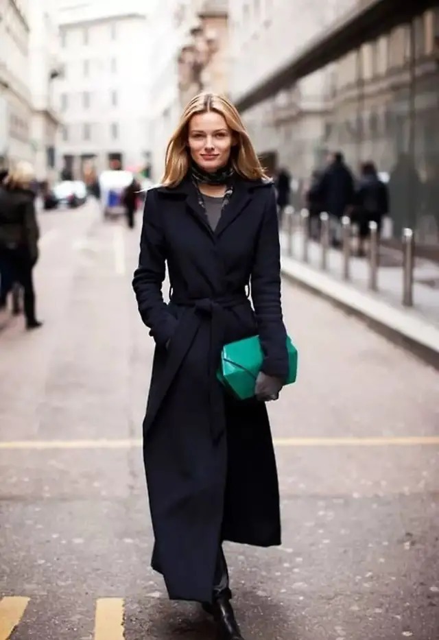 毛呢 毛呢大衣怎么穿才好看?学会这3种穿搭技巧,轻松穿出高级感