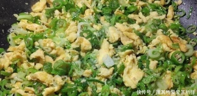 辣椒炒鸡蛋很多人都做错了,教你正确做法,鲜香滑嫩,开胃又下饭