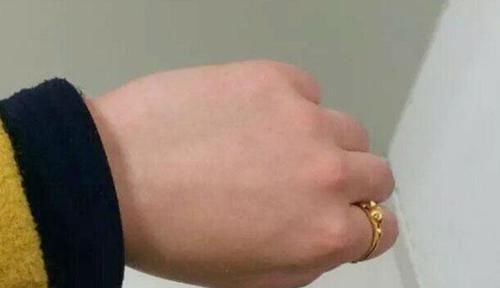 穴位|手上有处“通便穴”,睡前按一按,疏通肠道,帮你赶走老便秘