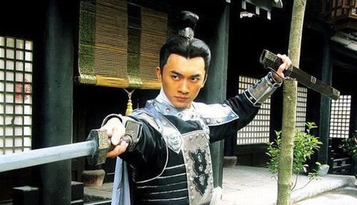 刘备|固山惨败后，两位五虎上将命运截然不同，一位被刘备弃之不用