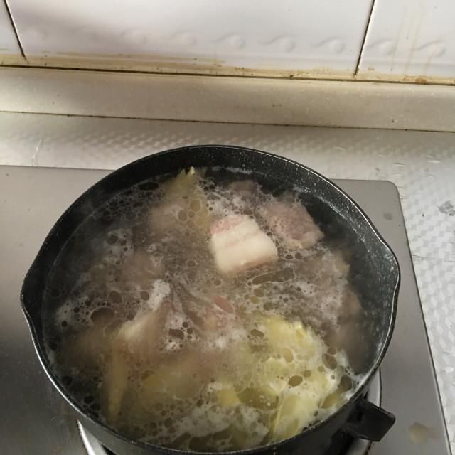  排骨咸肉冬笋腐竹汤，鲜美不腻超好喝