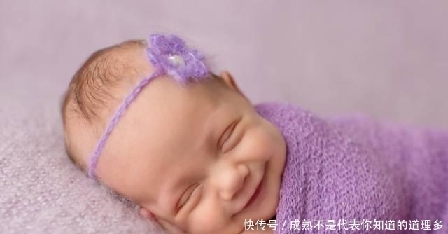 父母|婴儿期有这些表现的宝宝，将来一定很智商高，看看你家的孩子有吗