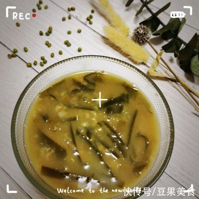 绿豆|夏日糖水必备-绿豆沙我家吃了十年，竟然还没吃腻
