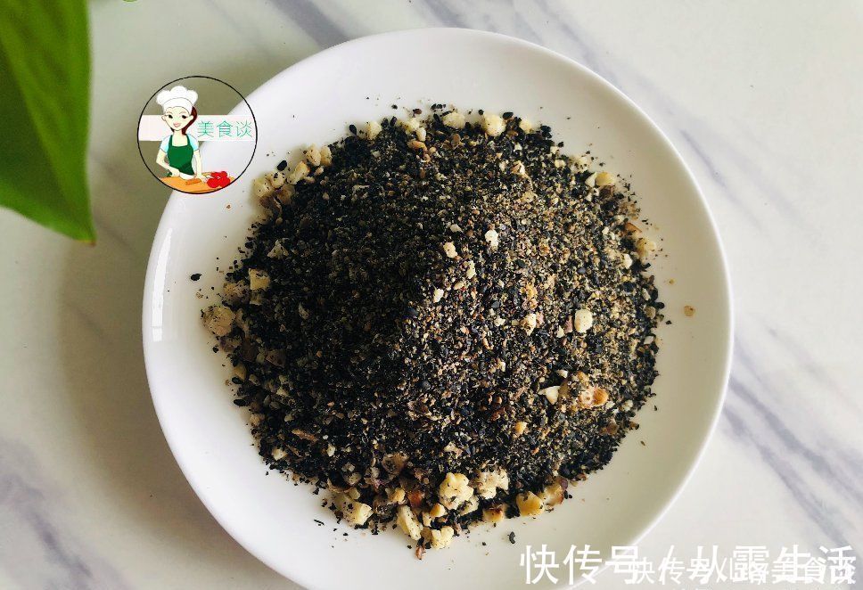 冷天要常吃黑芝麻,教你新做法,每天吃一勺,精神饱满过冬季