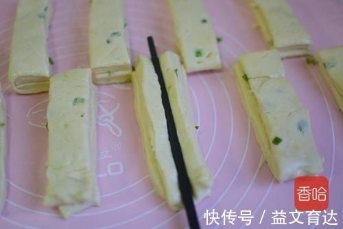 泡打粉|面粉可别只会包饺子了！这样做好吃10倍，零失败个个酥脆蓬松