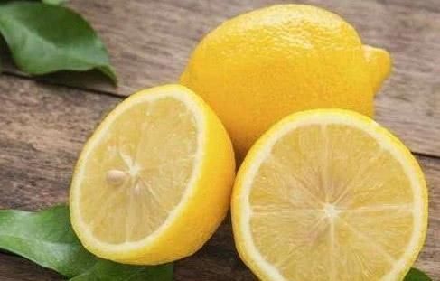 西红柿|减肥“最有效果”的4种水果,每天坚持吃,助你远离“大肚腩”