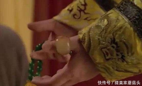  李莲英|历史上最有价值的五枚扳指, 李莲英的翡翠扳指垫底!
