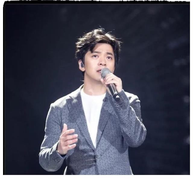 「李健」總有月光灑在我身上