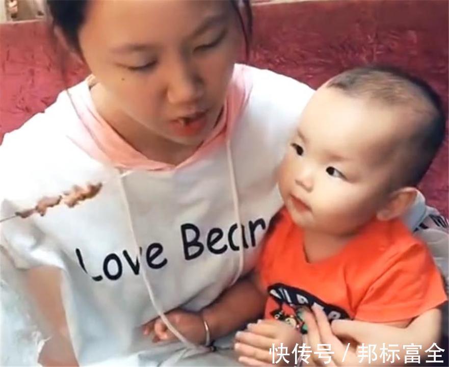 老二|“最会哄娃姐姐”走红!14岁姐姐花式逗弟弟,网友:二胎家庭真好