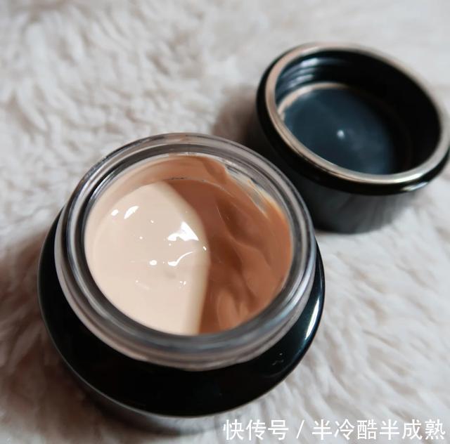 小仙女们|贵妇粉底也踩雷!兰蔻暗沉,阿玛尼卡粉,还有它像是化了个寂寞