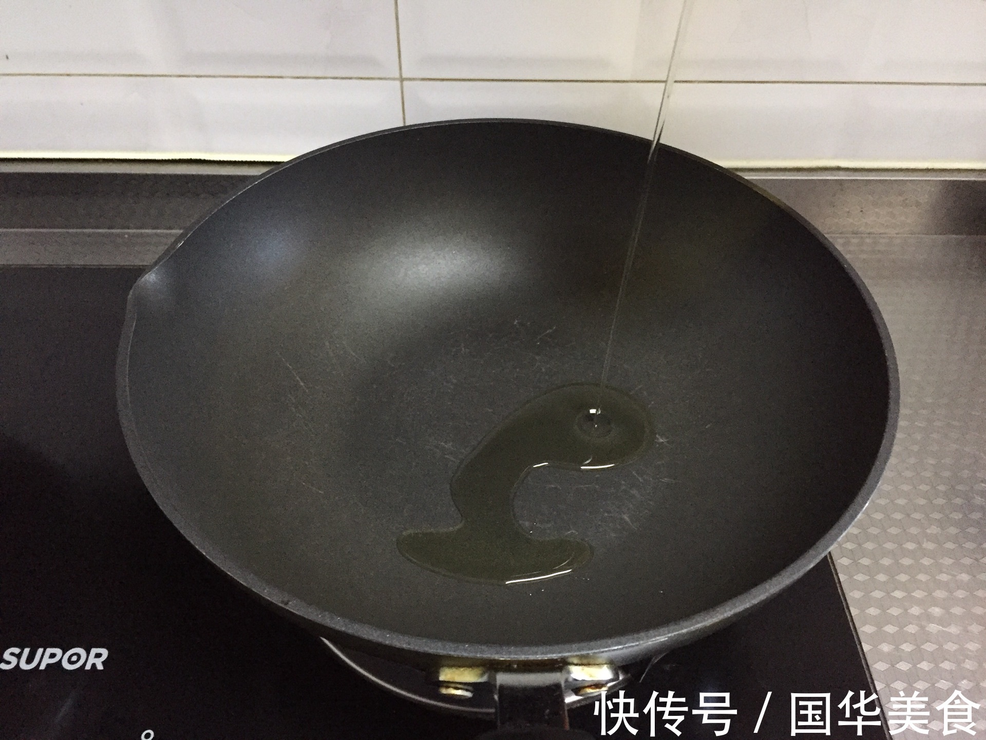 鸭蛋味|蛋黄焗南瓜，制作简单，美味健康