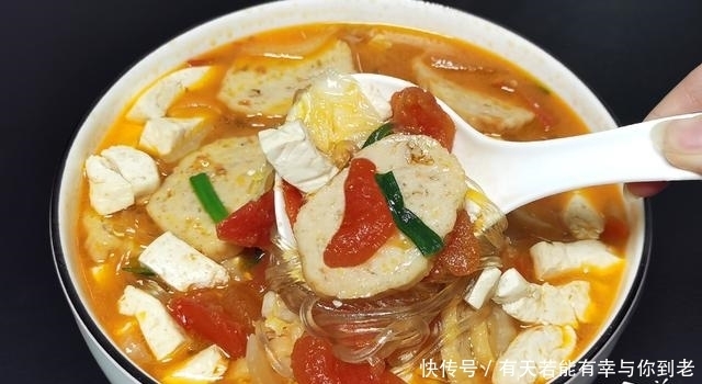 这汤春天喝正合适，酸爽开胃，营养足，滋味鲜，上桌全家人都爱喝