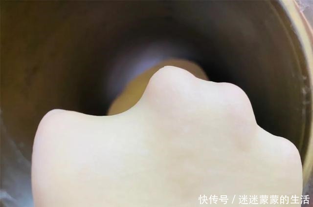 减肥路上的大敌,好吃到炸裂的金黄色面包,每一口都是满满的幸福