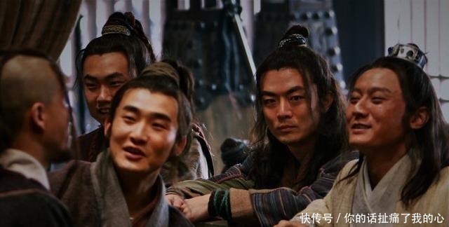 官府|他背叛了侠义,出卖梁山投至官府,杀死三位结义兄弟,结局太意外!