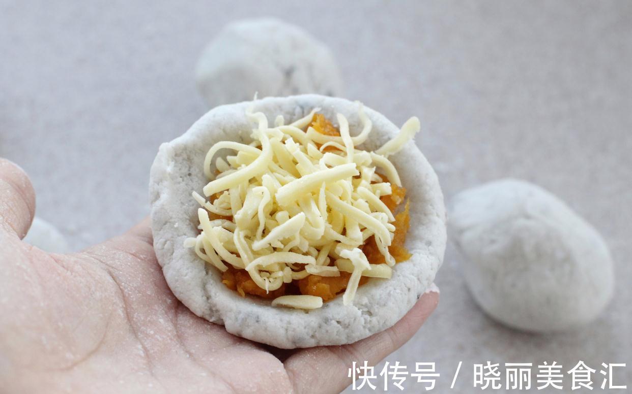山药加红薯做成小饼,香甜美味一口拉丝,无需发面简单零失败!