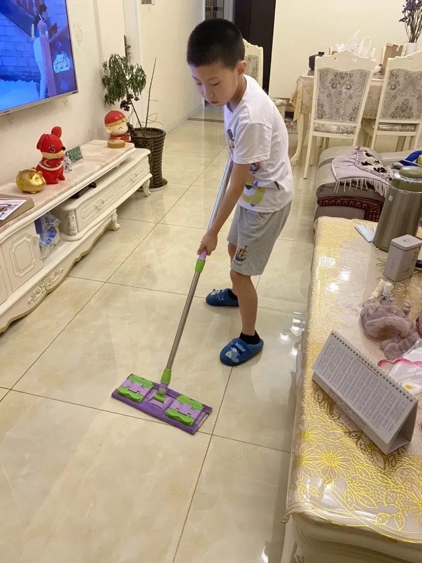 家长们|双减后的周末，老师突击检查！孩子都在忙啥？有家长爆“猛料”