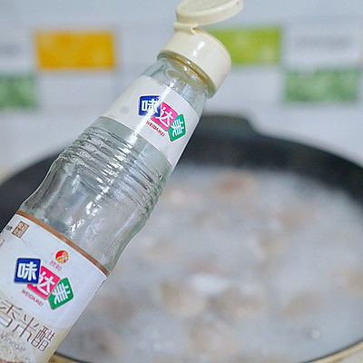 萝卜牛肉丸汤年糕