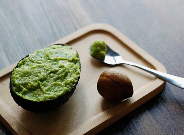 多大的宝宝可以吃牛油果?