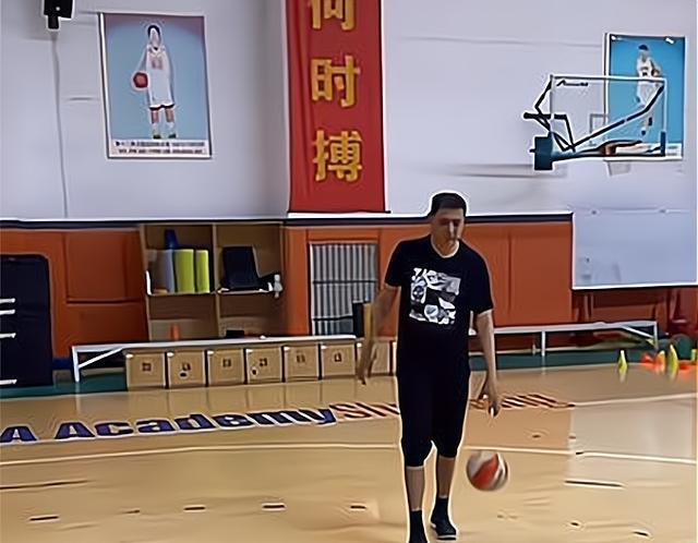 徐长锁|山东男篮下定决心！巩晓彬惊喜现身赛场，陶汉林终于等到这一天