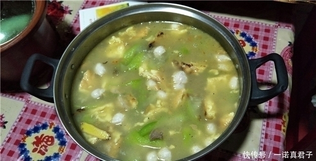 |那些猝不及防的搞笑瞬间,东北女澡堂是咋搓澡的