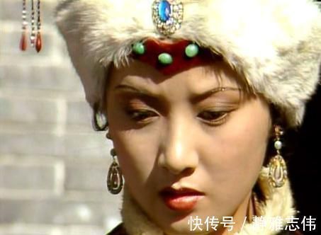 邢夫人&探春一巴掌,打了三个人的脸,王熙凤:三姑娘,好样的!