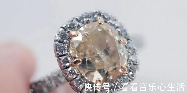 钻石 婚礼季|百年的幻化,变的是样式不变的是真情!