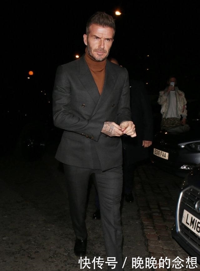 时尚品味|贝嫂为了时尚太拼,上衣仅是一层薄纱,看到高跟鞋又让人不淡定了