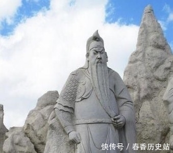 代价|为何关羽的雕像总是闭着眼？老木匠：他睁开眼的代价太大！