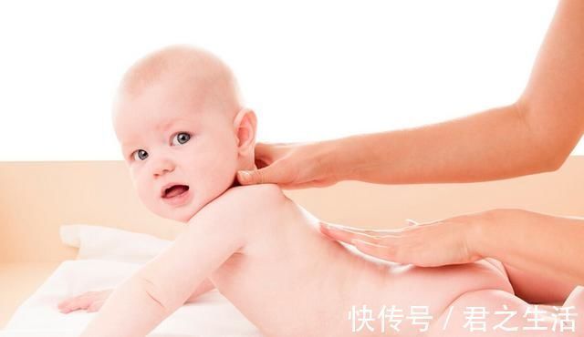 神经元|美国儿科博士:宝宝身上这3处要多摸,会更聪明,很多家长都不碰