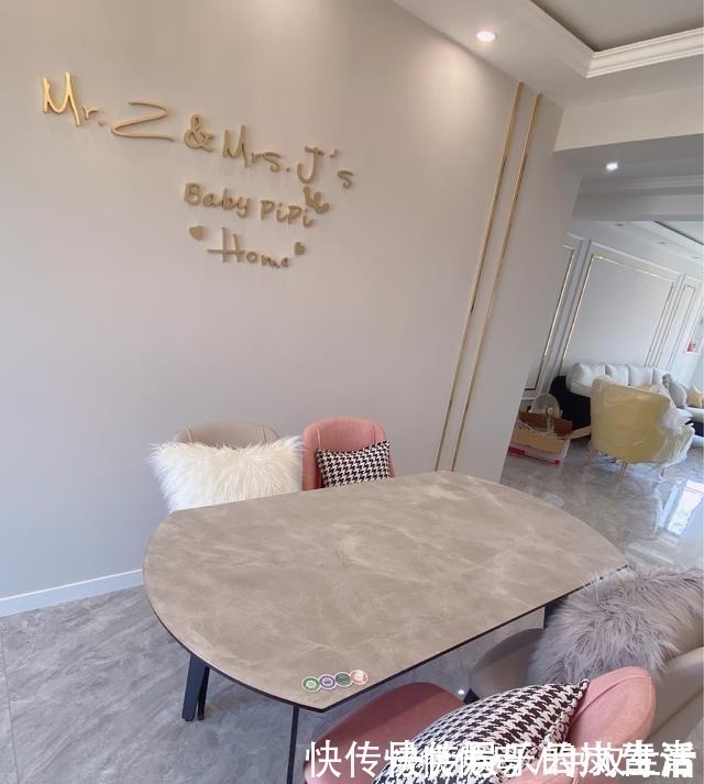 客厅|新房通风半年准备入住,打扫干净漂亮极了,进门就被客厅迷住了