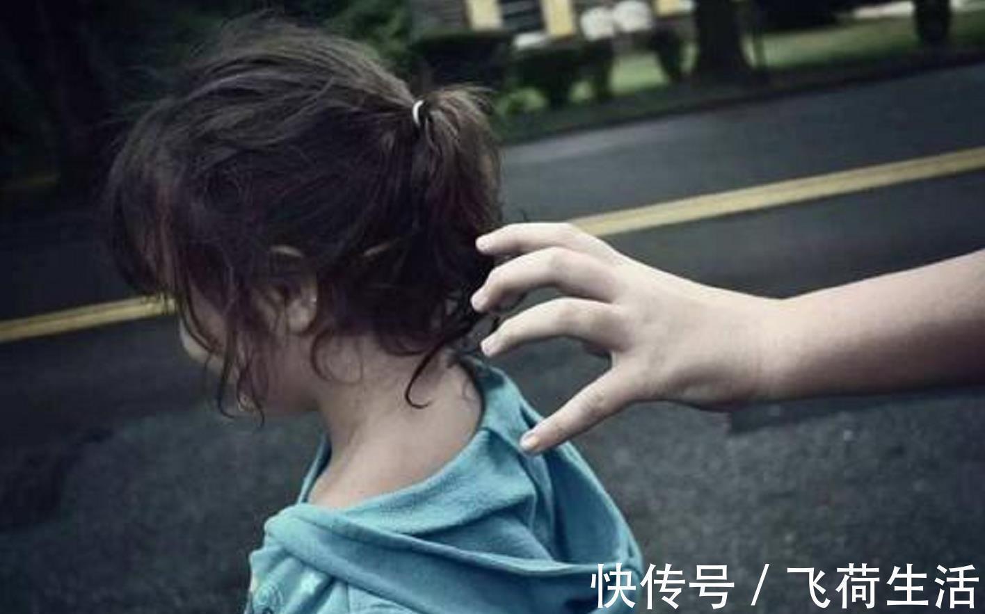 画画|“舞蹈老师”在孩子手背上画画，女儿还乐在其中，爸爸却马上报警