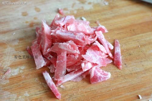 做法|口蘑像这样简单一做,口感鲜美又下饭,家庭餐桌不可少